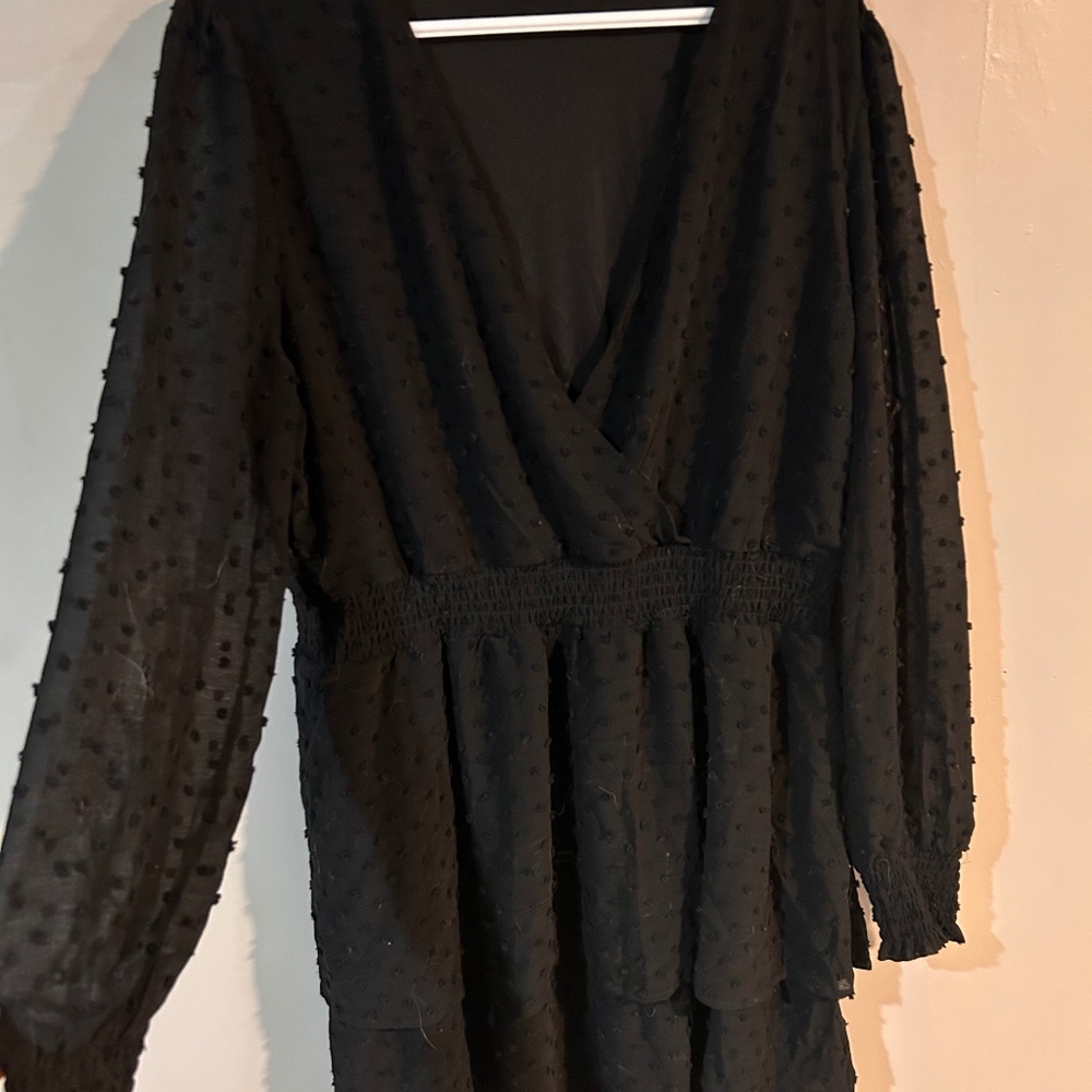 Black lacey short dress